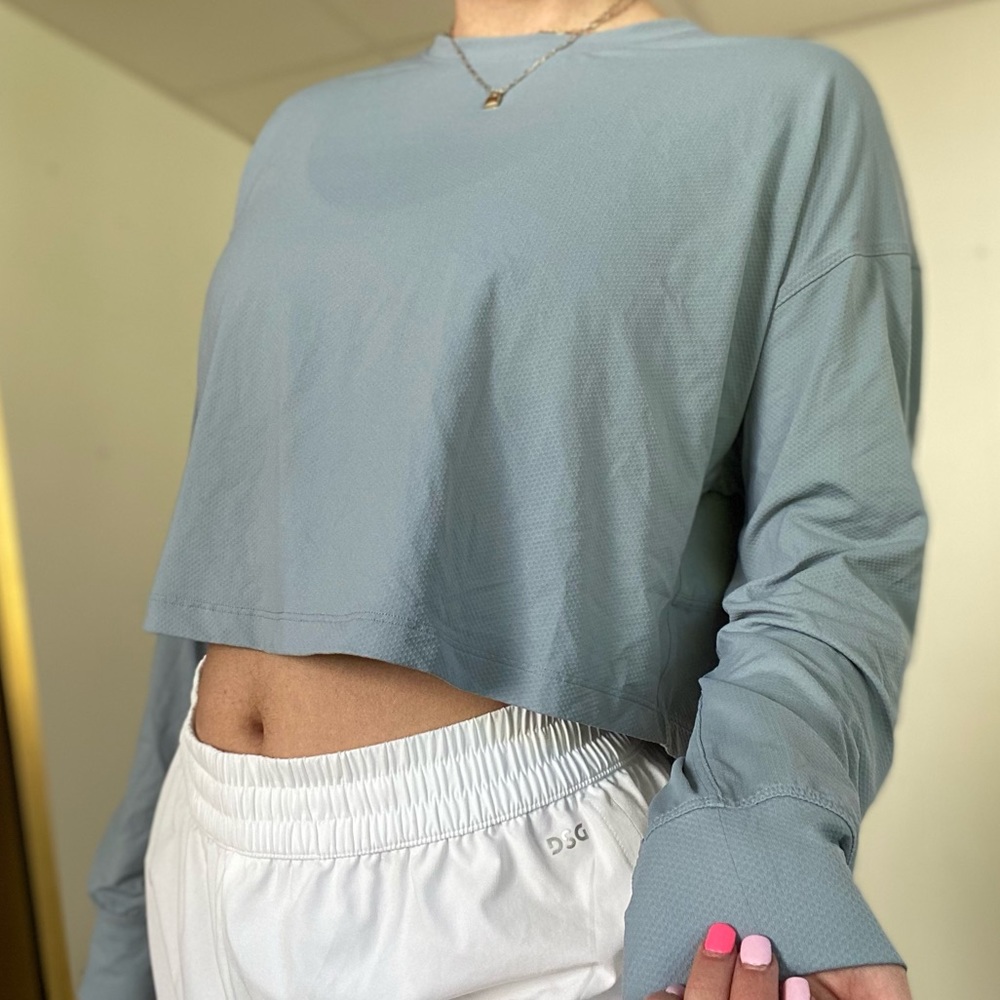Lululemon Muscle Love Long Sleeve Chambray sz 6